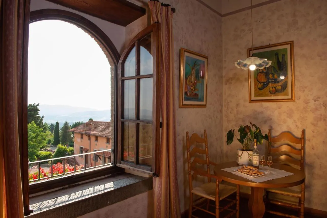 La Piazza Di San Donato Aparthotel Reggello